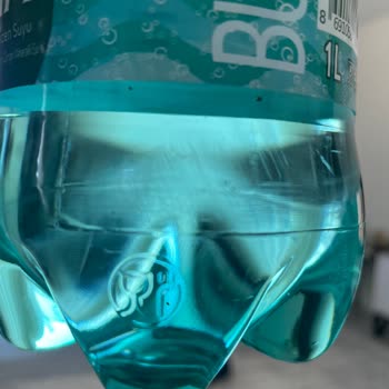 Sırma Maden Suyunda Şüpheli Siyah Maddeler: Sağlık Endişesi Ve İade Talebi