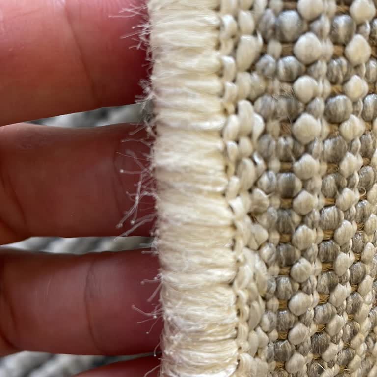 Kusurlu Halı Ve Yetersiz Müşteri Hizmeti: Para İadesi Talebim Reddedildi