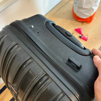 Kırılan Bavul İçin Dönüş Yapılmadı