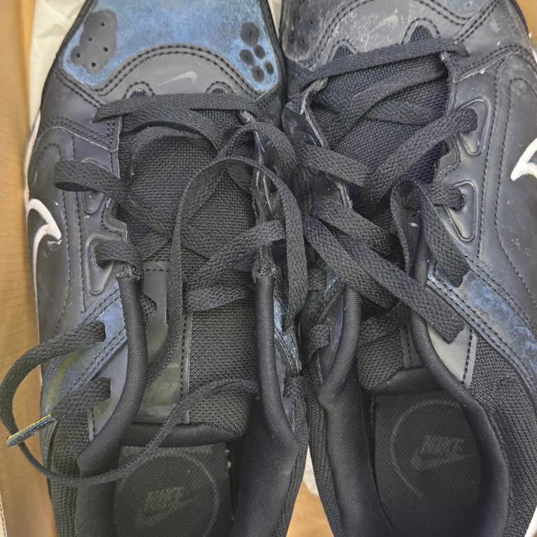 Intersport Yağmurlu Havada Kullandığım Nike Ayakkabı Hızla Renk Soldu, Değişim Talebim Reddedildi