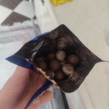 Ünlü Markadan Aldığım Çikolata Bozuk Çıktı, Güvenim Sarsıldı