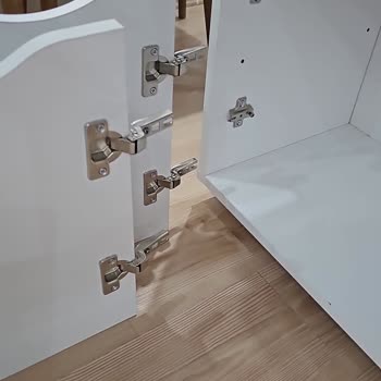 Yanlış Ve Defolu Masa Parçaları, Müşteri Hizmetlerinden Cevap Yok