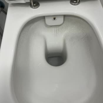 Aldığım Seramik, Klozet Ve Bataryada İlk Günden İtibaren Sorunlar Yaşıyorum