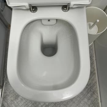 Aldığım Seramik, Klozet Ve Bataryada İlk Günden İtibaren Sorunlar Yaşıyorum