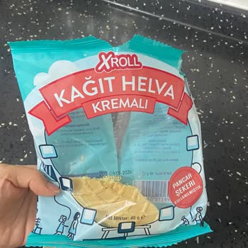 Aldığım Kağıt Helvada Böcek Benzeri Yabancı Cisim Çıktı