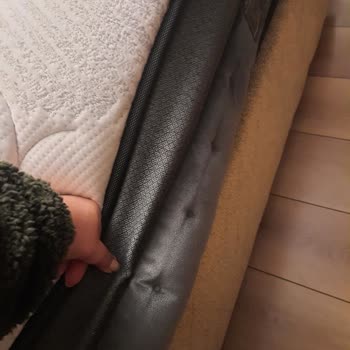 Kısa Sürede Çöken Yatak Nedeniyle Artan Bel Ağrısı Ve Değişim Talebi