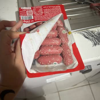 Son Kullanma Tarihi Geçmiş Ve Küflenmiş Ürün Teslimatı