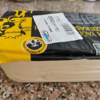 Satın Aldığım Paketli Kaşar Peynirinde Kıl Çıkması Ve İade Talebim