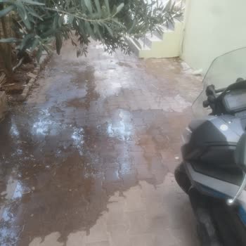 Sürekli Su Kaçağı Ve Yetersiz Çözüm Nedeniyle Artan Mağduriyet