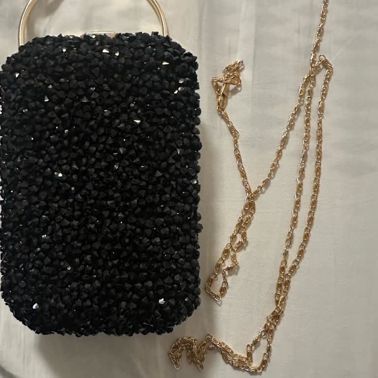 Bambi Çanta Askısı Elbiseme Ve Saçıma Takılıyor İade Talebim Reddedildi