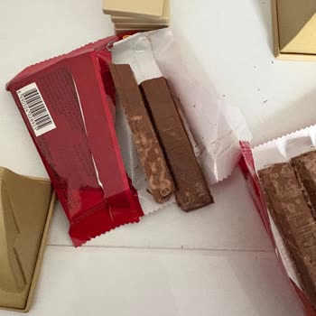 Aldığım Çikolataların Küflü Çıkması Sağlığımı Riske Attı