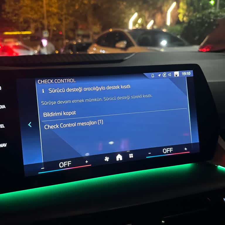 Yazılım Güncellemesi Sonrası Cruise Control Tamamen Devre Dışı Kaldı