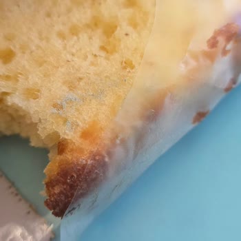 Taze Olması Gereken Kek Küflü Çıktı, İletişim Sorunu Yaşadım