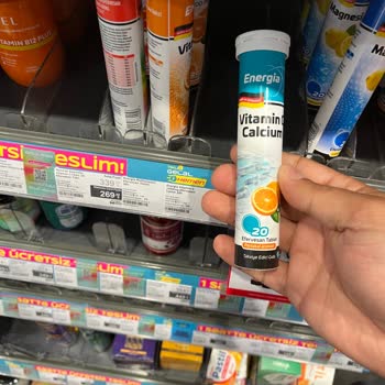 Watsons Mağazasında Son Kullanma Tarihi Geçmiş Ürün Satışı