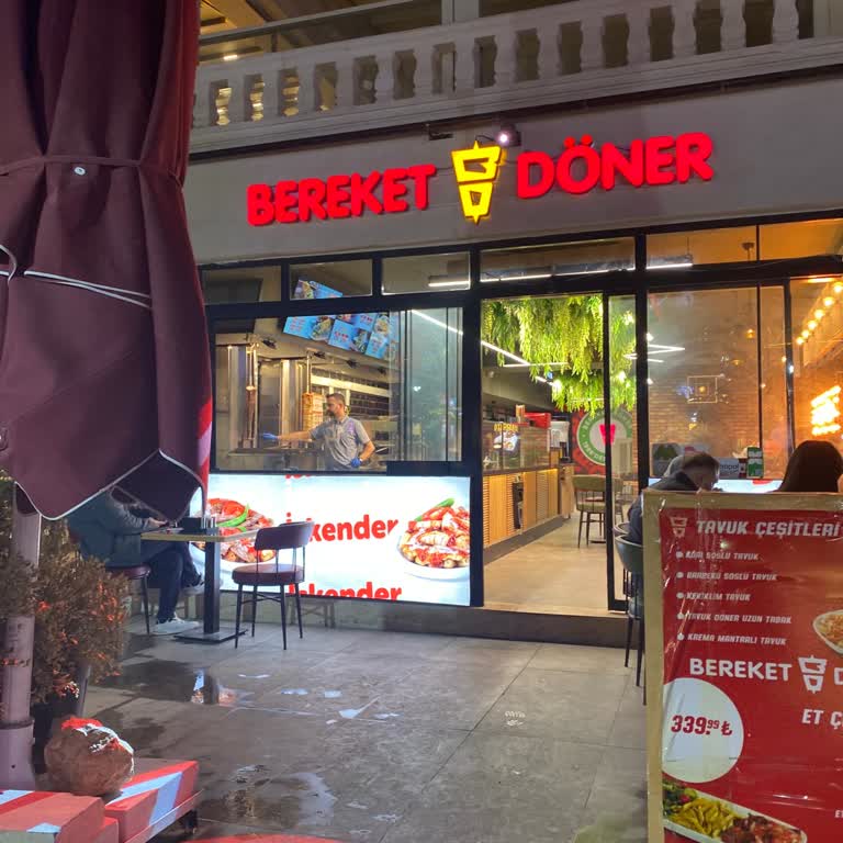 Soğuk Çorba, İlgisiz Personel Ve Hijyen Sorunları Yaşadık