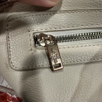 Fabrika Çantanın Fermuarı Kısa Sürede Oksitlendi Mağaza Çözüm Sunmadı