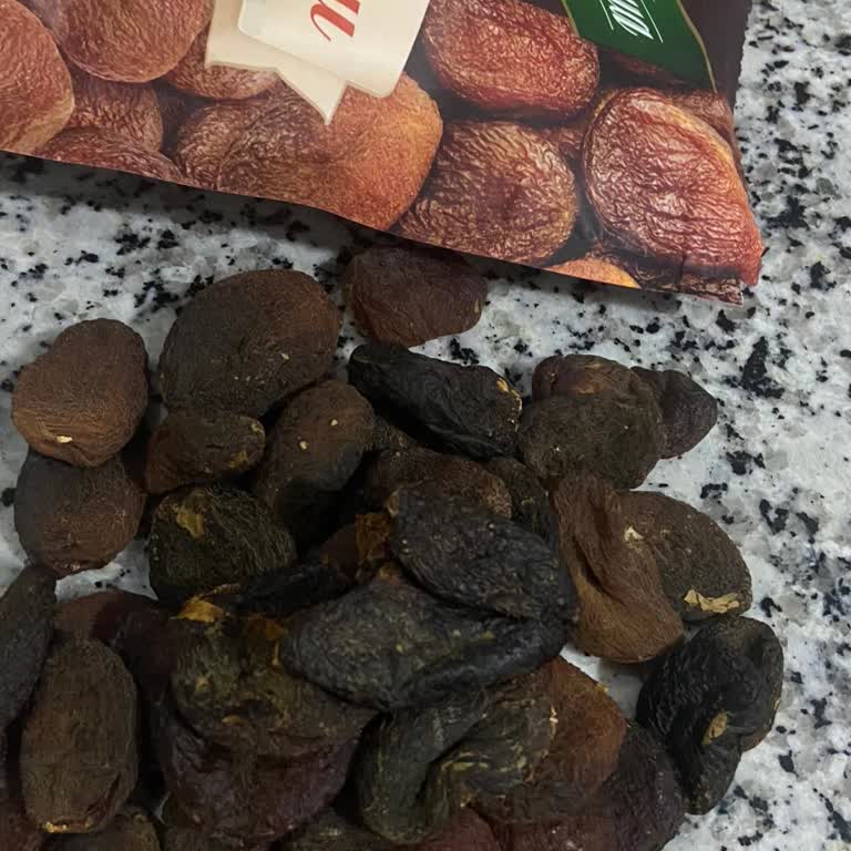 A101’den Aldığım Çerezya Ürünlerinde Bozuk Ve Çürük Ürün Şoku