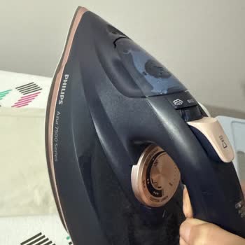 Philips Azur 7500 Ütü Kıyafetleri Düzgün Ütülemiyor, Buhar Vermiyor