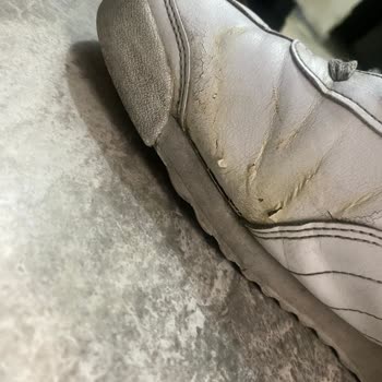 Kısa Sürede Deforme Olan Puma Ayakkabı İçin Yenisiyle Değişim Talebi