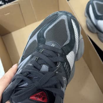 New Balance Ayakkabıda Erken Solma Ve Yırtılma Garanti Reddiyle Mağduriyet