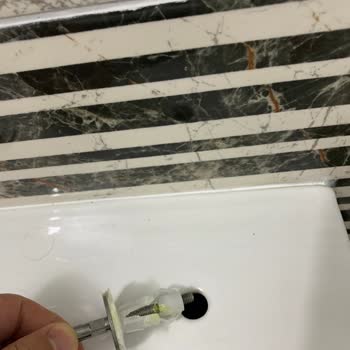 Seramiksan Klozet Kapağı İçin Yedek Menteşe Bulamıyorum, Çözüm Bekliyorum