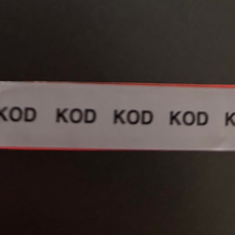 Kinder Süt Dilimi Paketinden Çıkan Anlaşılmaz Kod Hakkında Bilgi Eksikliği