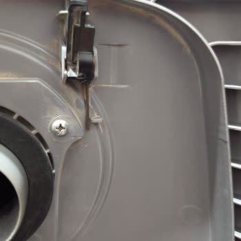 Arçelik S4910 Süpürge Makinesi Üst Kapak Tırnağı Kırıldı, Yedek Parça Temini Sorunu