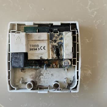 Bosch Oda Termostatında Kronik Röle Arızası