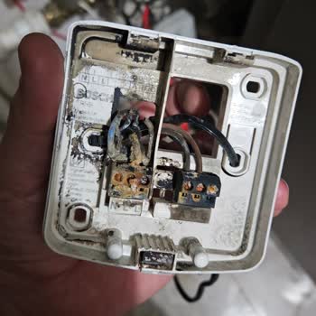 Bosch Oda Termostatında Kronik Röle Arızası
