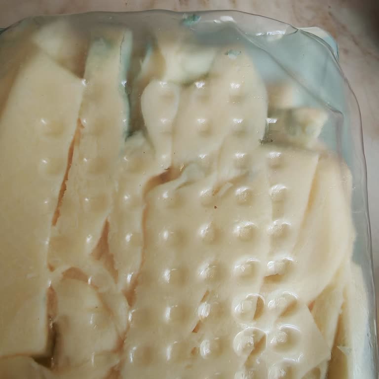 Satın Alınan Eritme Peynirinde Küf Ve Bozulma, İade Ve Denetim Talebi