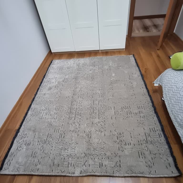 İstikbal Aldığım Halının Saçak Sorunu Bir Aydır Çözülmedi