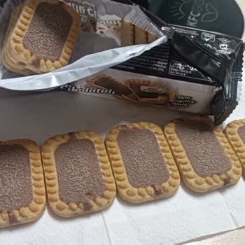 Sütlü Çikolatalı Bisküvi Ürününde Küf Problemi