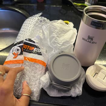 Kutupayısı Yanlış Kapak Gönderildi, Sorun Çözülmüyor Ve Müşteri Hizmetleri Yetersiz