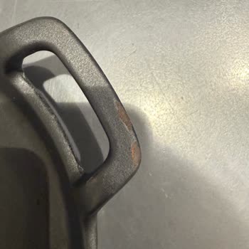 Lively Aldığım Döküm Tavanın Kulpunda Soyulma ve Paslanma, Mağaza İlgisizliği