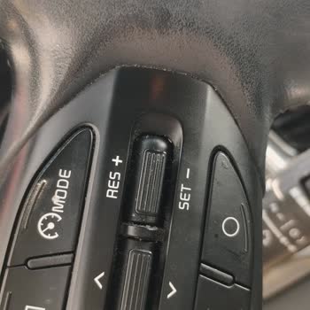 Kia Stonic Direksiyon Ve Vites Topuzunda Solma Sorunu Garanti Kapsamında Çözülmedi