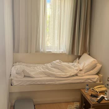 ETS Tur Villa Odasında Yatak Düzeni Mağduriyeti Ve Çözüm Eksikliği