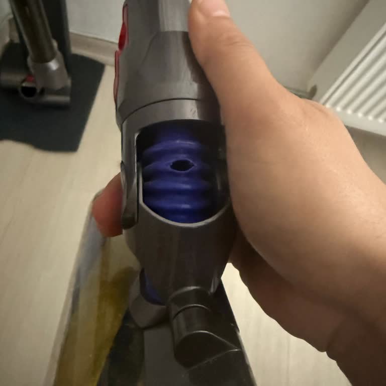 Dyson V15 Süpürge Başlığı Sorunu Ve Yetersiz Müşteri Hizmeti
