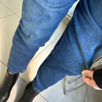 İlk Kullanımdan Sonra Pantolonun Dizlerinde Ciddi Deformasyon Oluştu