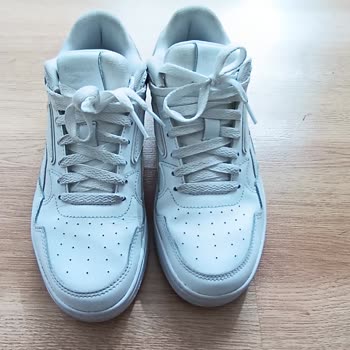 Reebok Ayakkabının Bağcık Kısmı Kısa Sürede Yırtıldı Garanti Çözüm Sunmadı