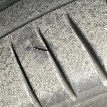 Pirelli Некачественная Шина Pirelli. Трескается, Расслаивается Протектор.