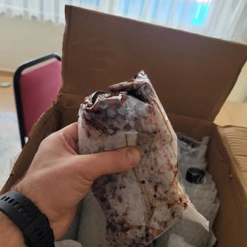 Kırık Gelen Ürünler Ve İletişimsizlik Mağduriyet Yaşattı