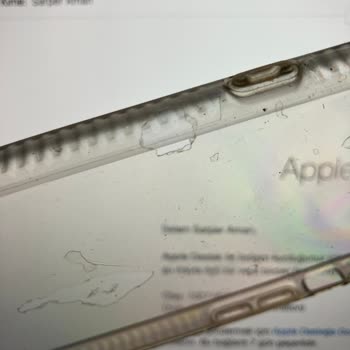 Garanti Süresi Devam Eden İphone Kılıfında Soyulma Sorunu Ve Destek Eksikliği