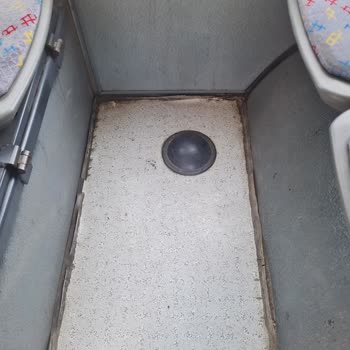 Bursa'da Pahalı Ve Hijyensiz Otobüslerde İlgisiz Şoförlerle Kötü Ulaşım Deneyimi