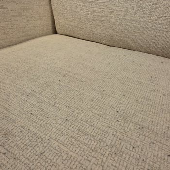 Koltuk Takımında Kumaş Ve Yay Sorunları, Servis Sürecinde Gecikme