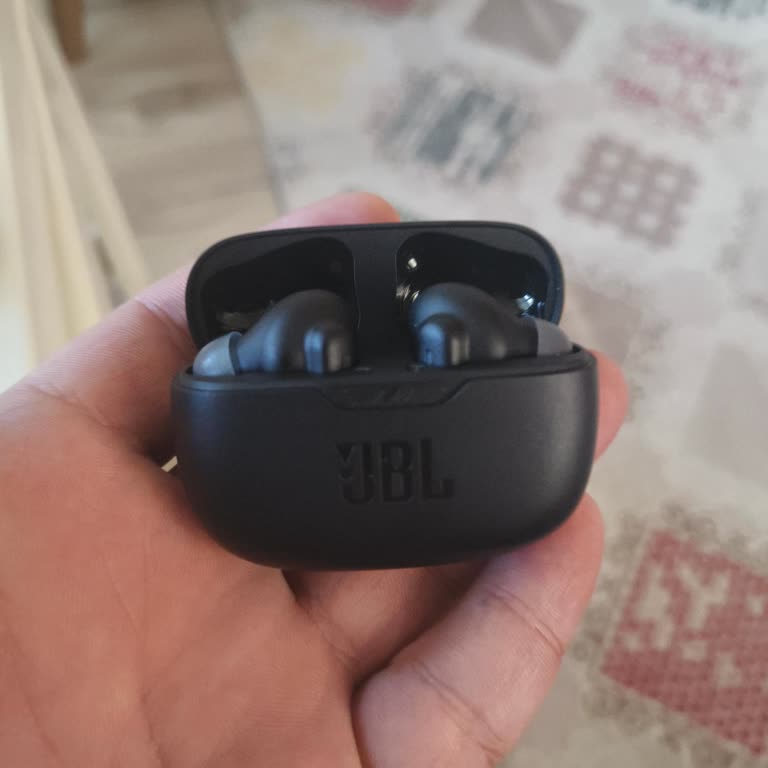 JBL Wave Beam2 Sağ Kulaklıkta Sürekli Düşük Ses Sorunu Yaşıyorum