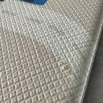 Az Kullanımla Unigo Matın Yüzeyinde Hızlı Soyulma Ve Garanti Desteği Alamama Sorunu