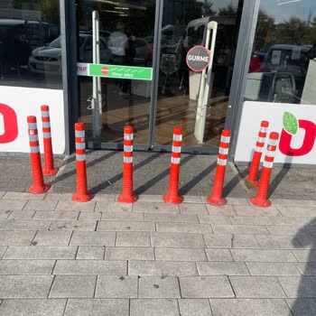 Bebek Arabasıyla Markete Giriş Çıkışta Dubalardan Dolayı Yaşanan Zorluk