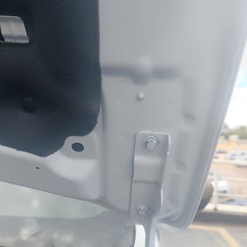 Sıfır Araçta Fabrikasyon Hatalı Kaput Ve Müşteri Mağduriyeti