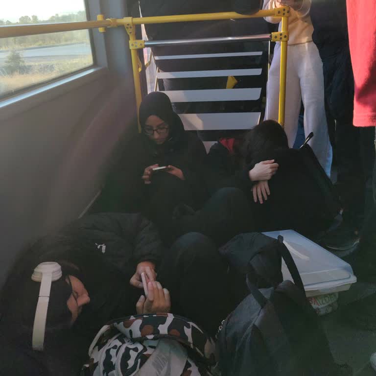 11 Numaralı Otobüs Hattında Yoğunluk Sorunu Ve Acil Çözüm Talebi