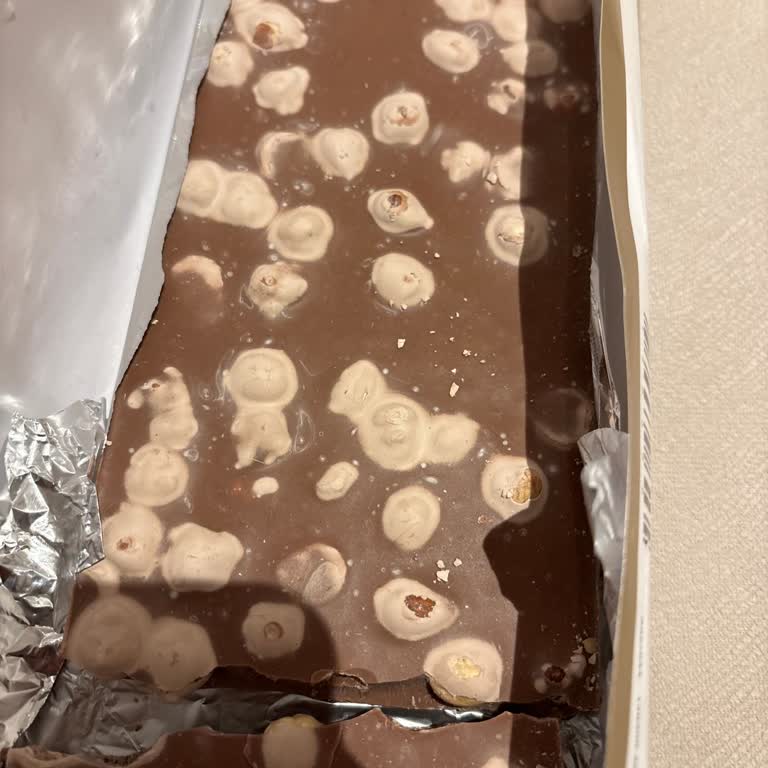 Lindt Çikolatalarda Son Kullanma Tarihine Rağmen Bozulma Sorunu